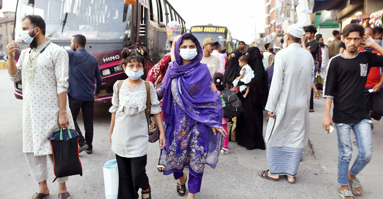 সায়েদাবাদে ঘরমুখো মানুষের ভিড়